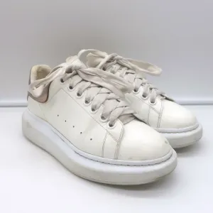 Alexander McQueen Sneakers surdimensionnées en cuir métallisé blanc et or rose taille 37