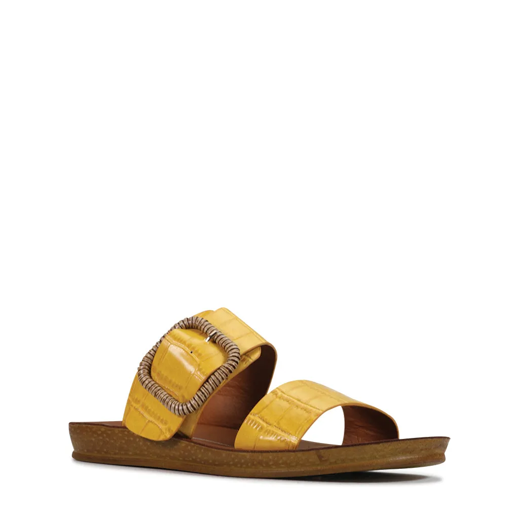 SANDALE BRITI À BOUCLE