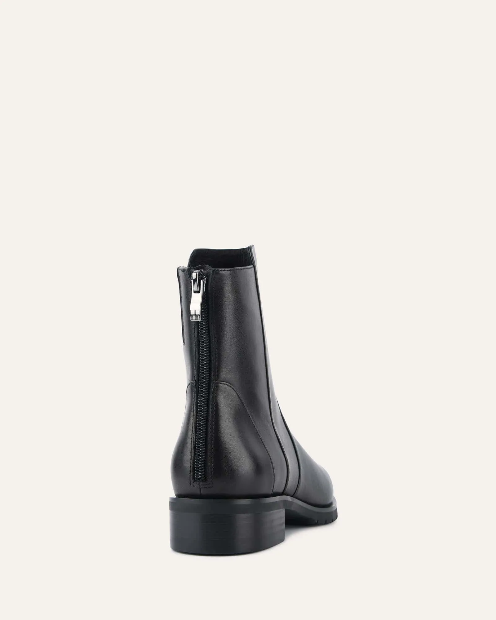 BOTTINES JOHNSTON À CHEVILLE PLATE EN CUIR NOIR