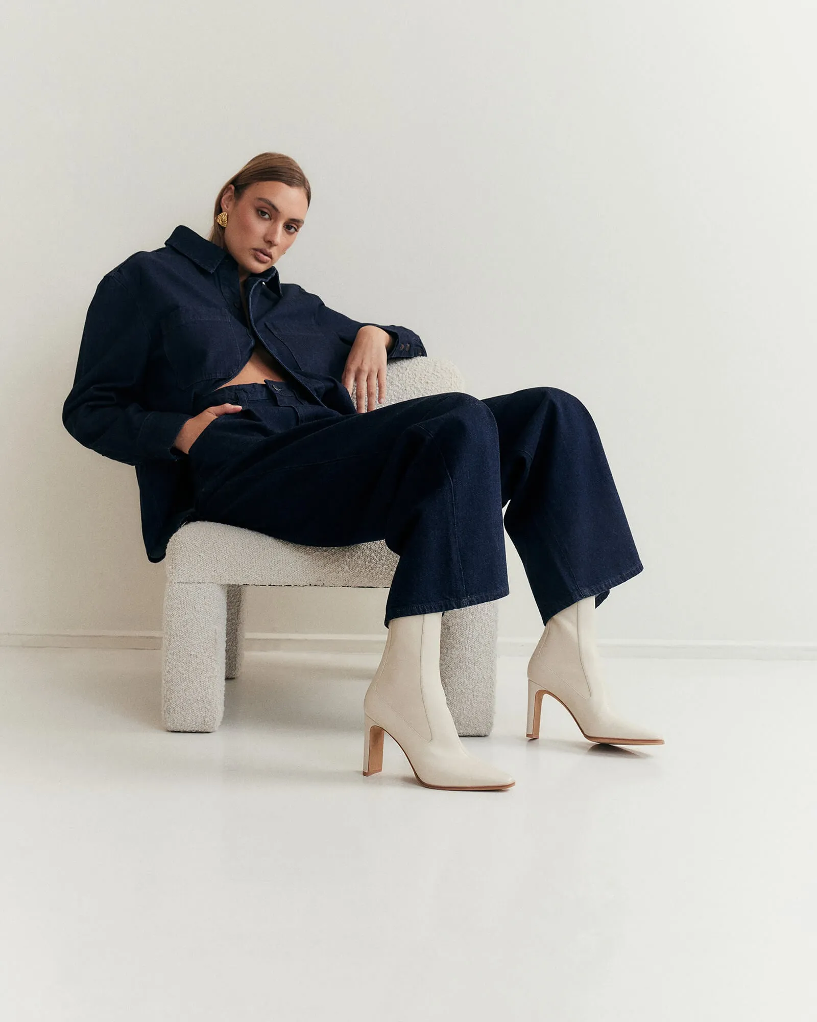 BOTTES HAUTES JUIN EN CUIR OFF-WHITE