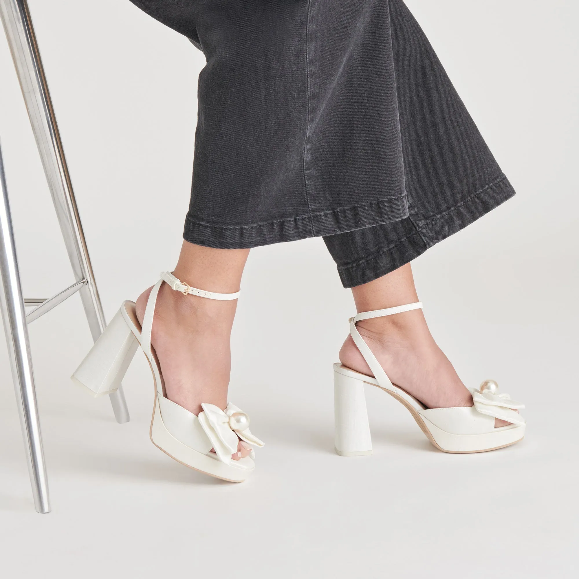 PATTON TALONS SATIN IVOIRE