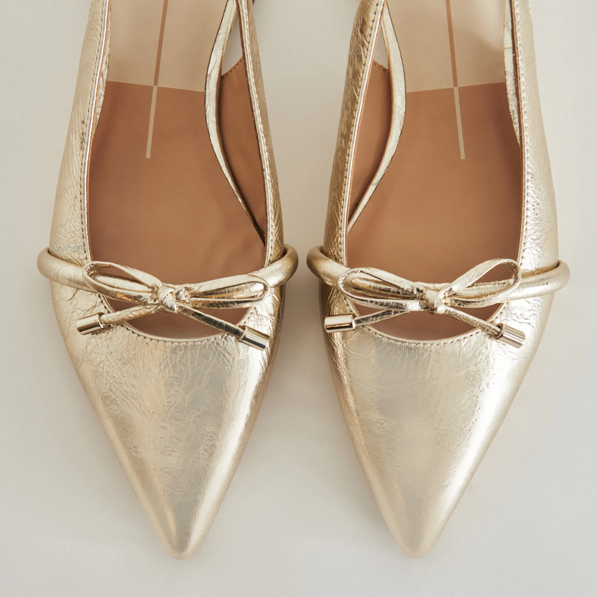 PAYGE FLATS CUIR PLATINE DISTRESSÉ