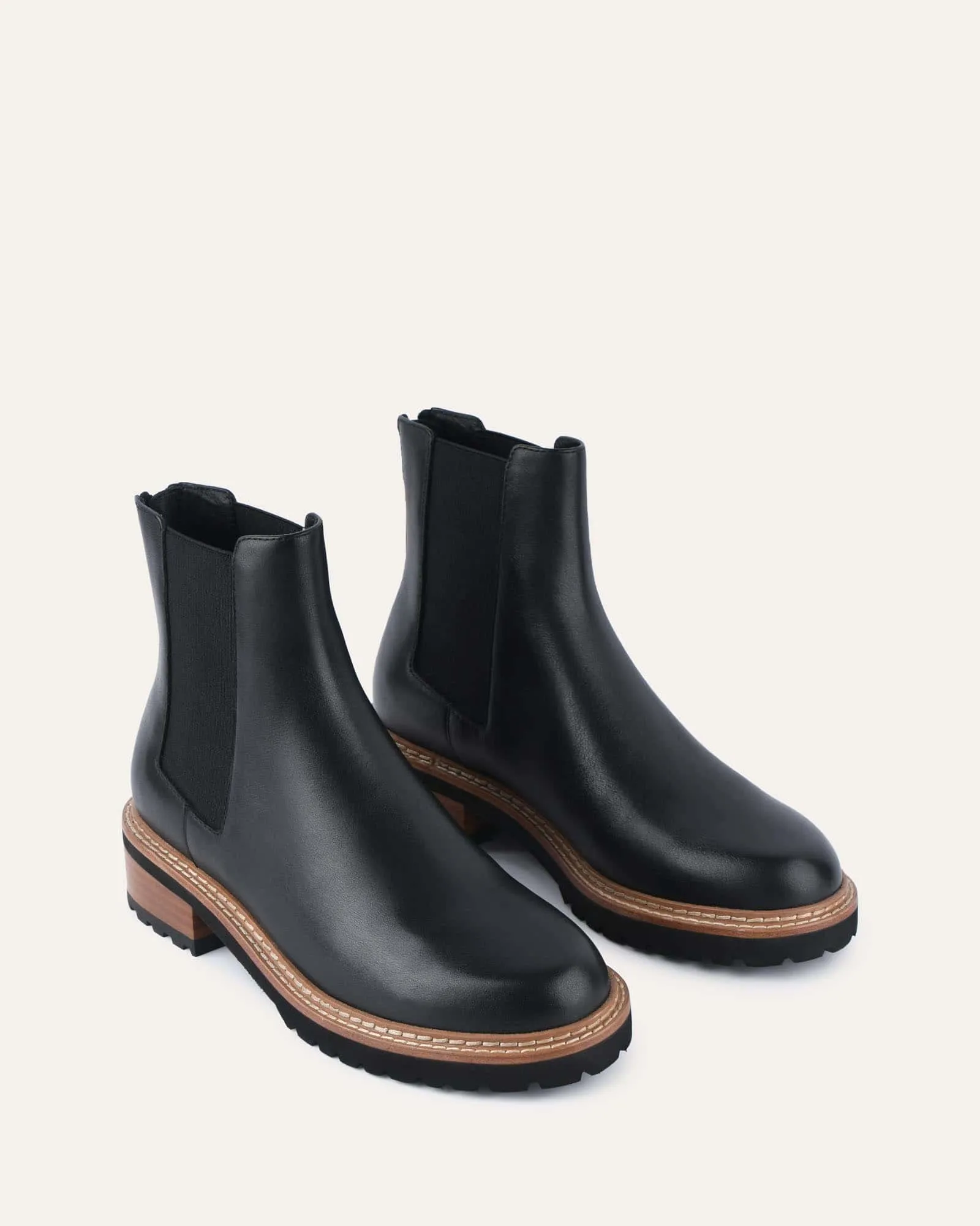BOTTINES SAMIRA À TALON PLAT EN CUIR NOIR