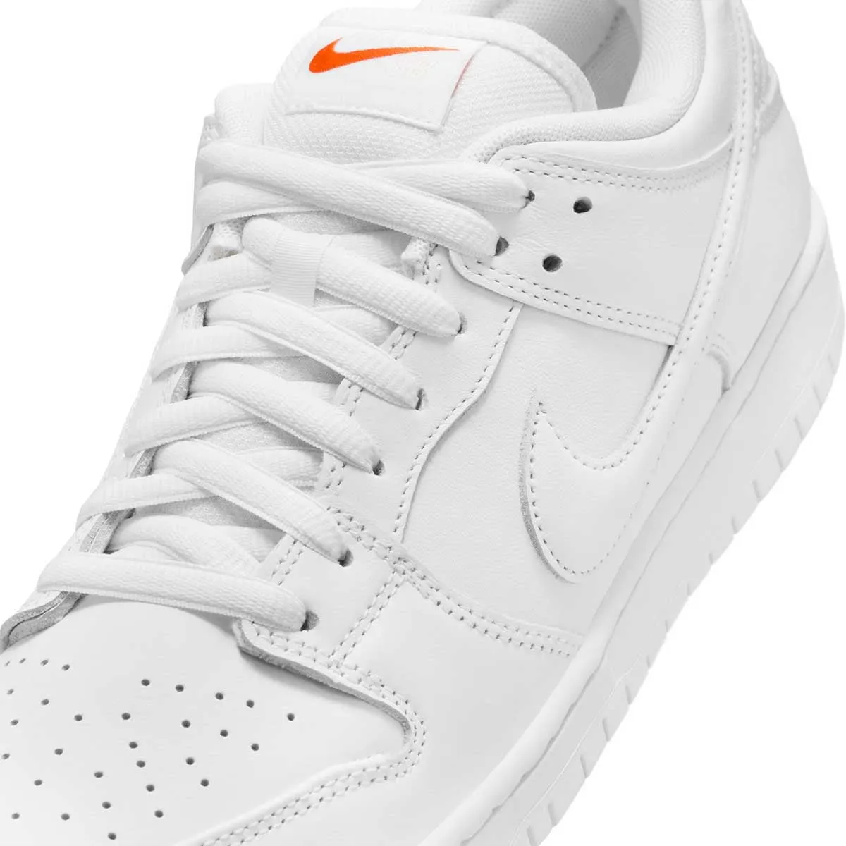 SB Dunk Low Pro 'Blanc'