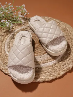 Mules matelassées en fausse fourrure PU blanche (TC-RLST7-WHT)