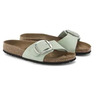 Sandale Madrid à grande boucle pour femme en matcha